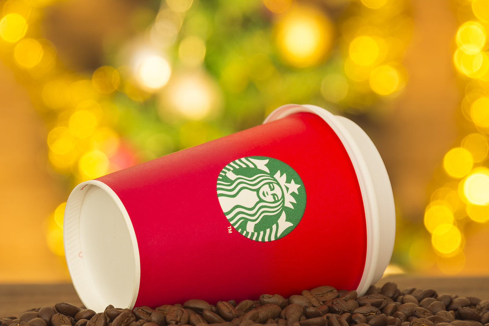 [US] 200+ Starbucks stores hit by Red Cup Rebellion strikes