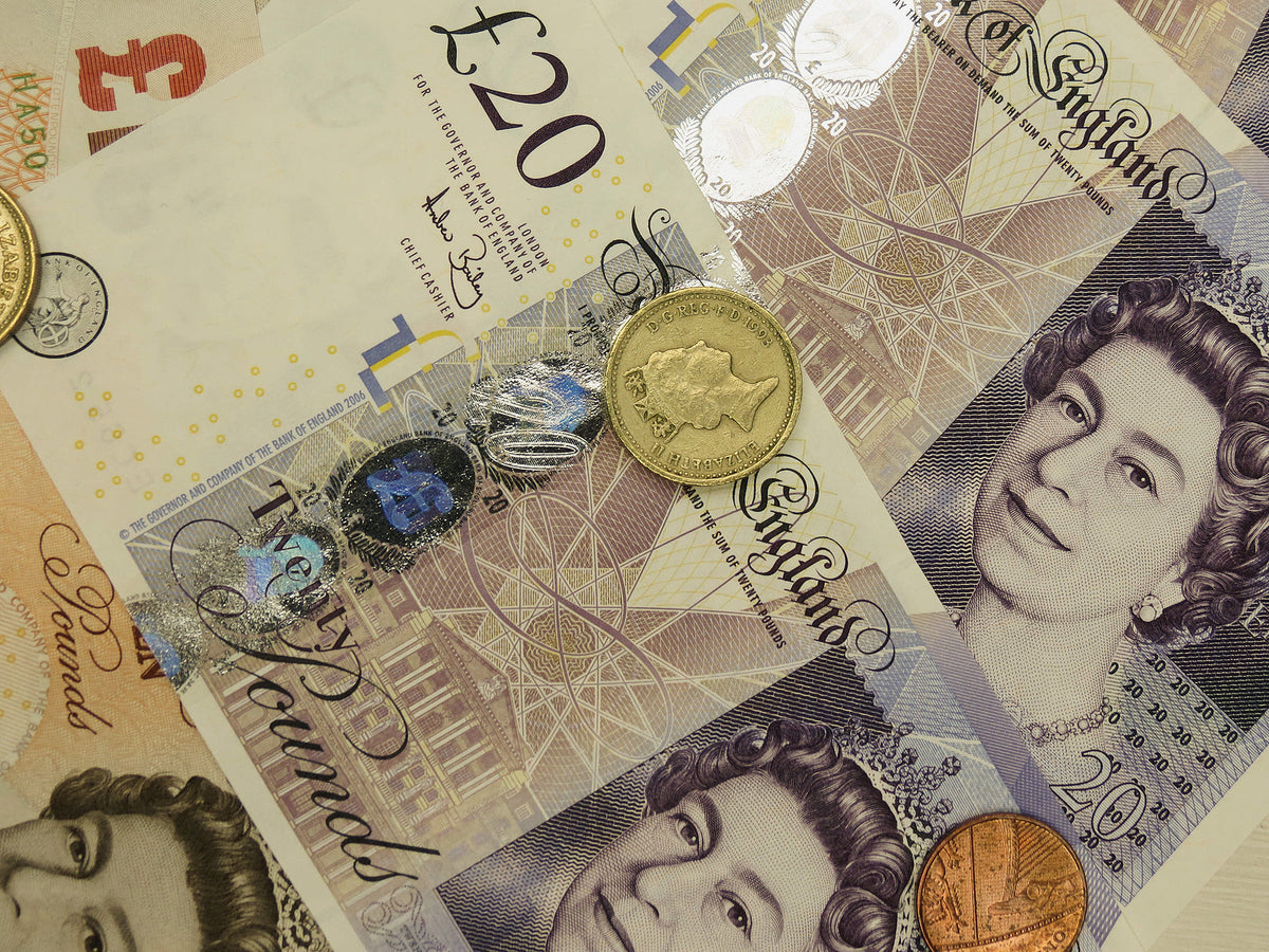 [UK] Anger over proposed 2.5% pay rise for healthcare professionals in 2026