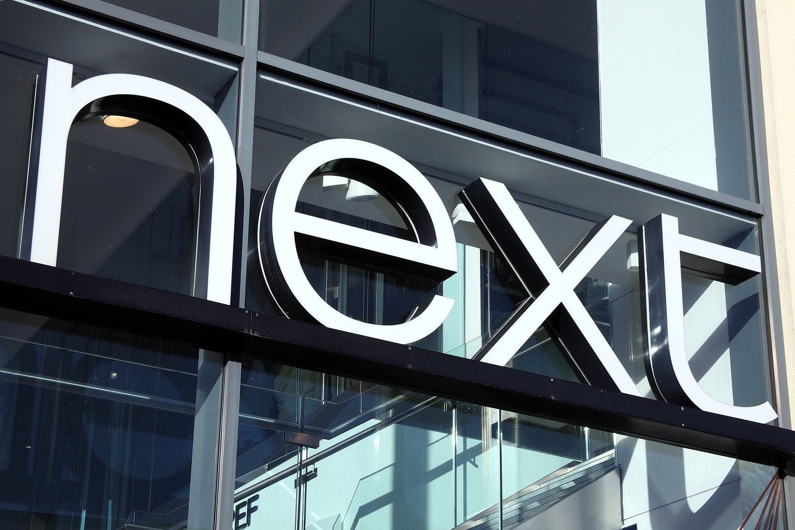 [UK] Next loses six-year equal pay claim
