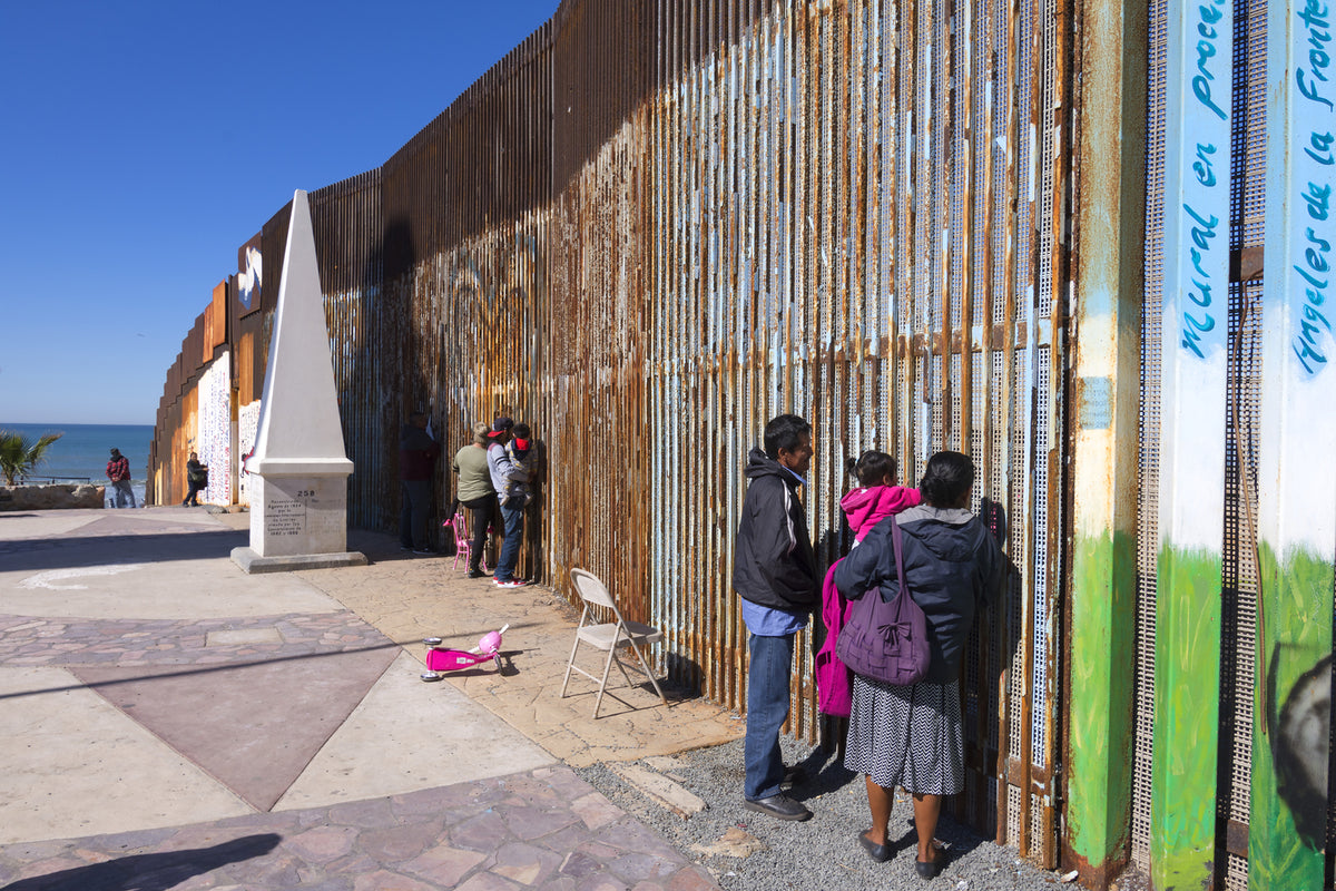 Alabama proposes tax donation scheme to help build Trump’s border wall
