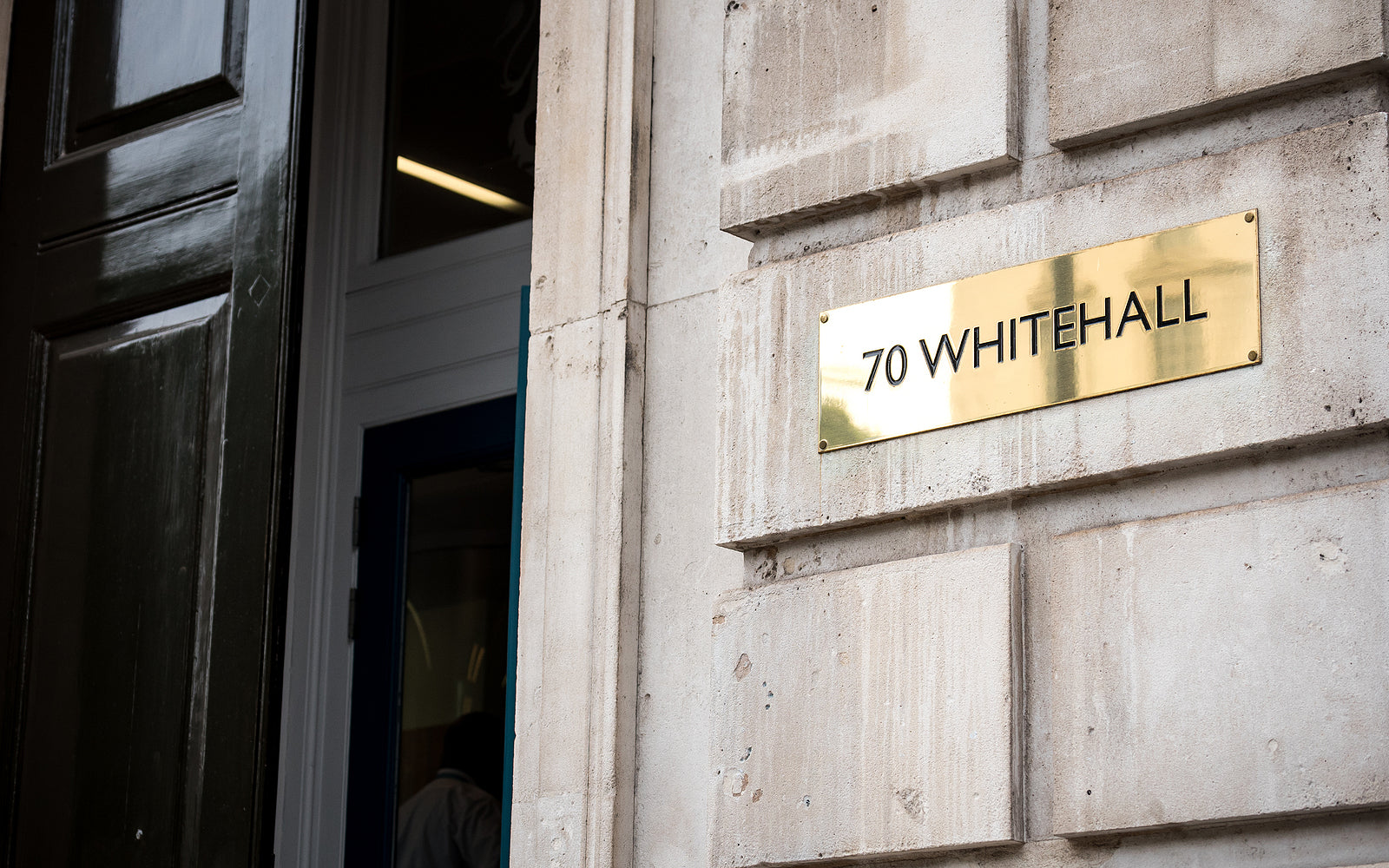 [UK] Government to prioritise youth hiring over ESG standards