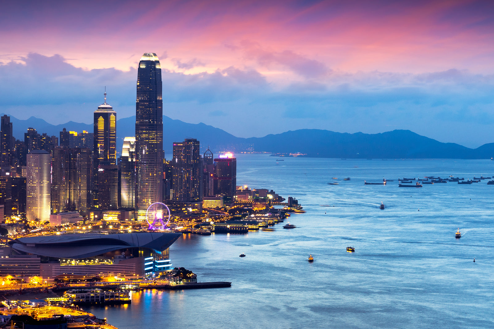 Hong Kong to give cash handouts to low-income residents