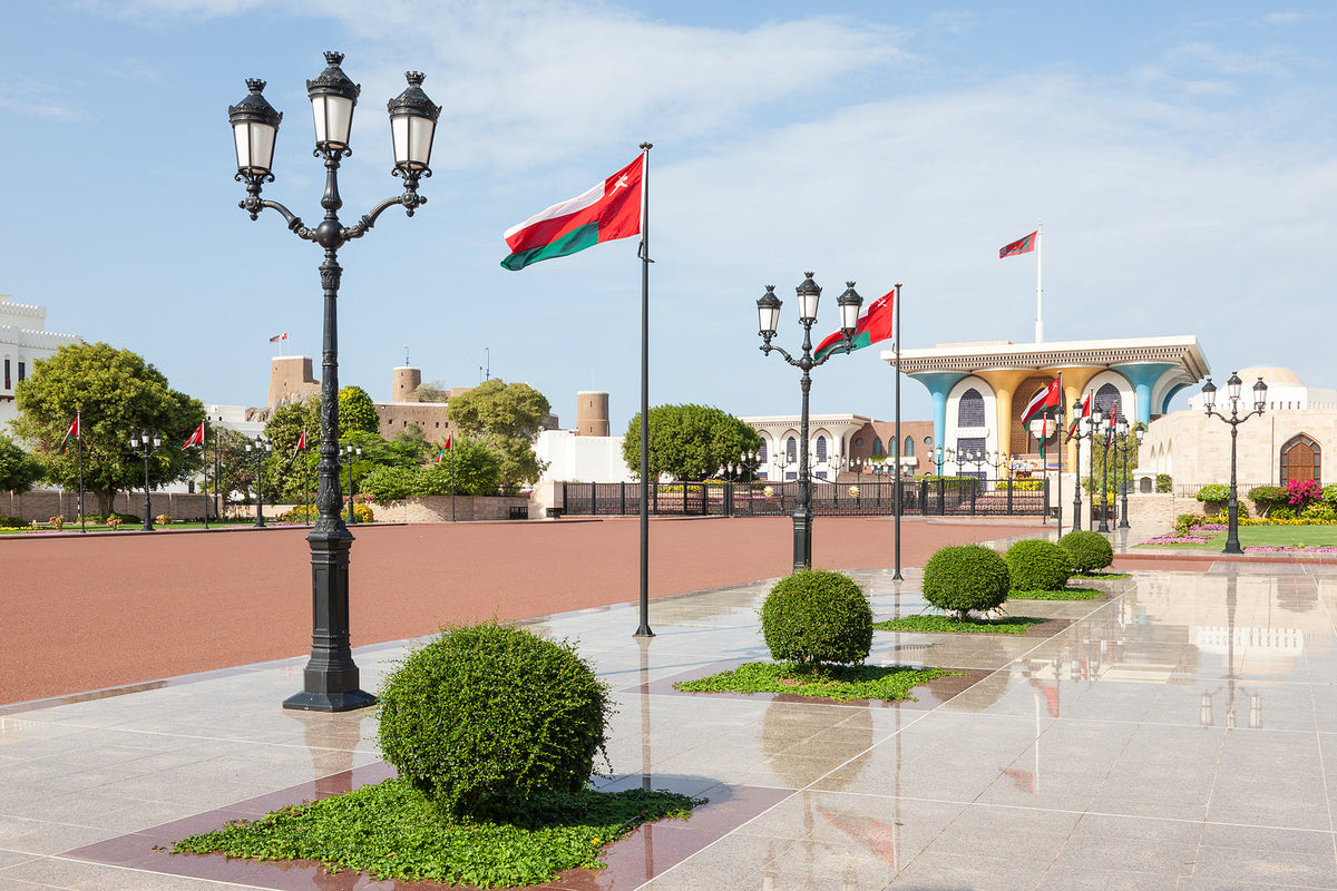 [Oman] Expats can obtain 10-year resident cards under amended law