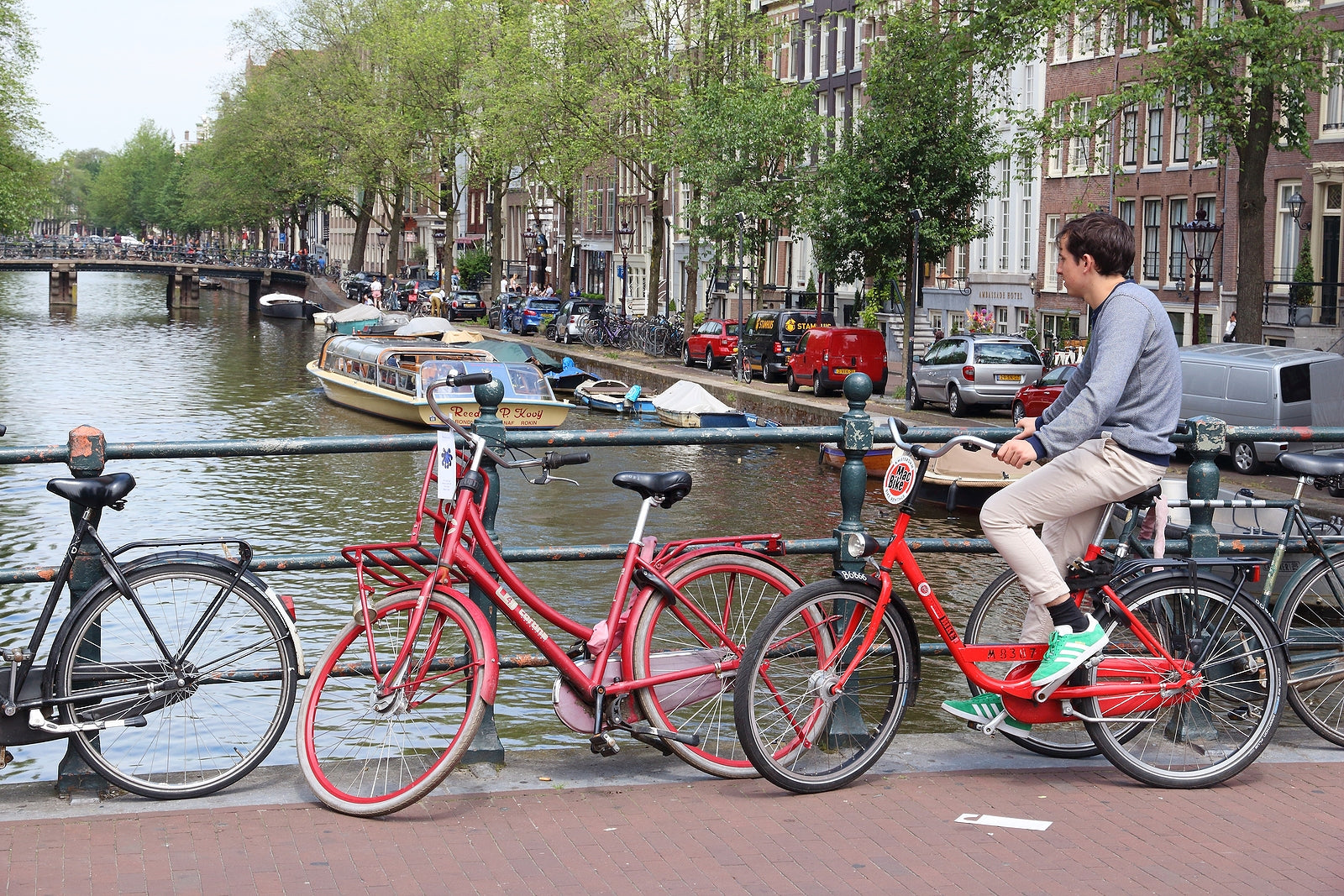 [Netherlands] Advice for expats to consider before signing labour or rental contracts