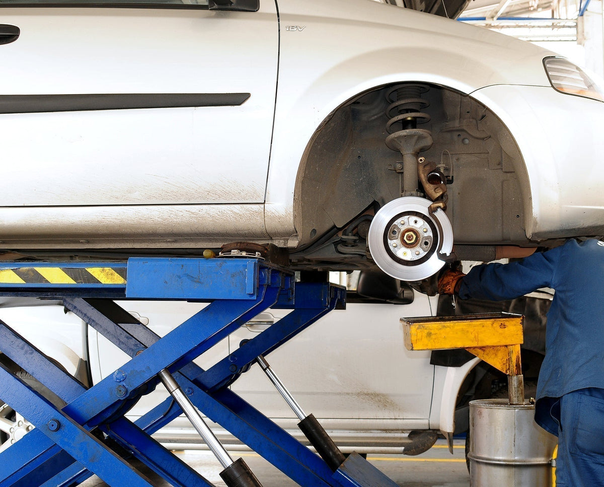 [US] Store managers sue auto service chain over 52+ hour weeks with no overtime