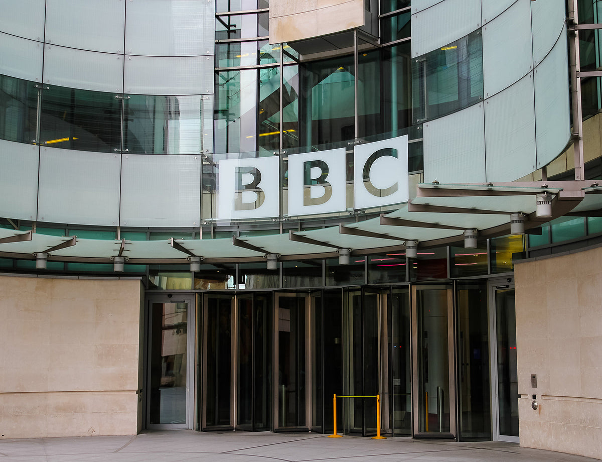 [UK] BBC settles age and sex discrimination claims with four female presenters