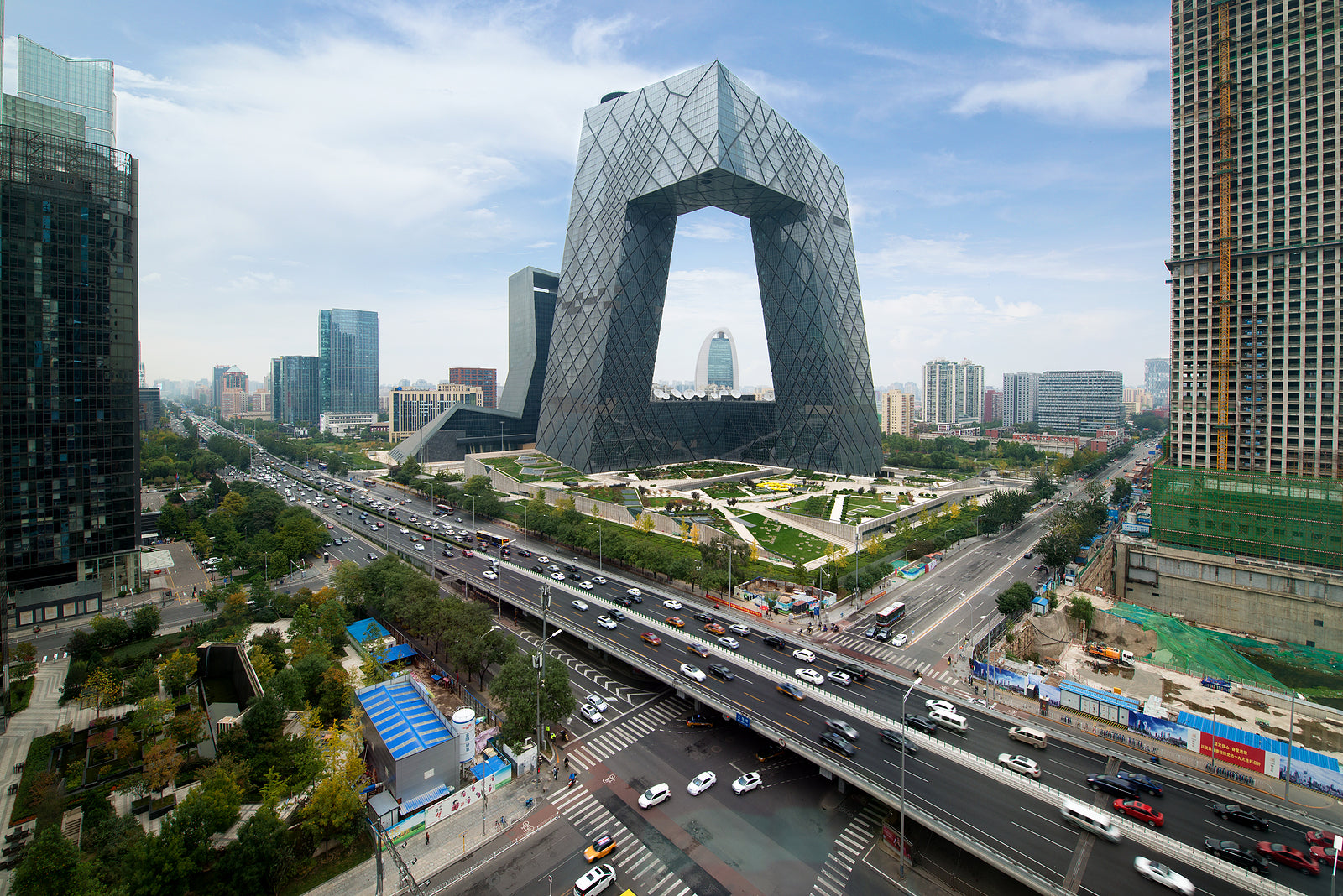 [China] Tax and fee cuts announced in annual Work Report