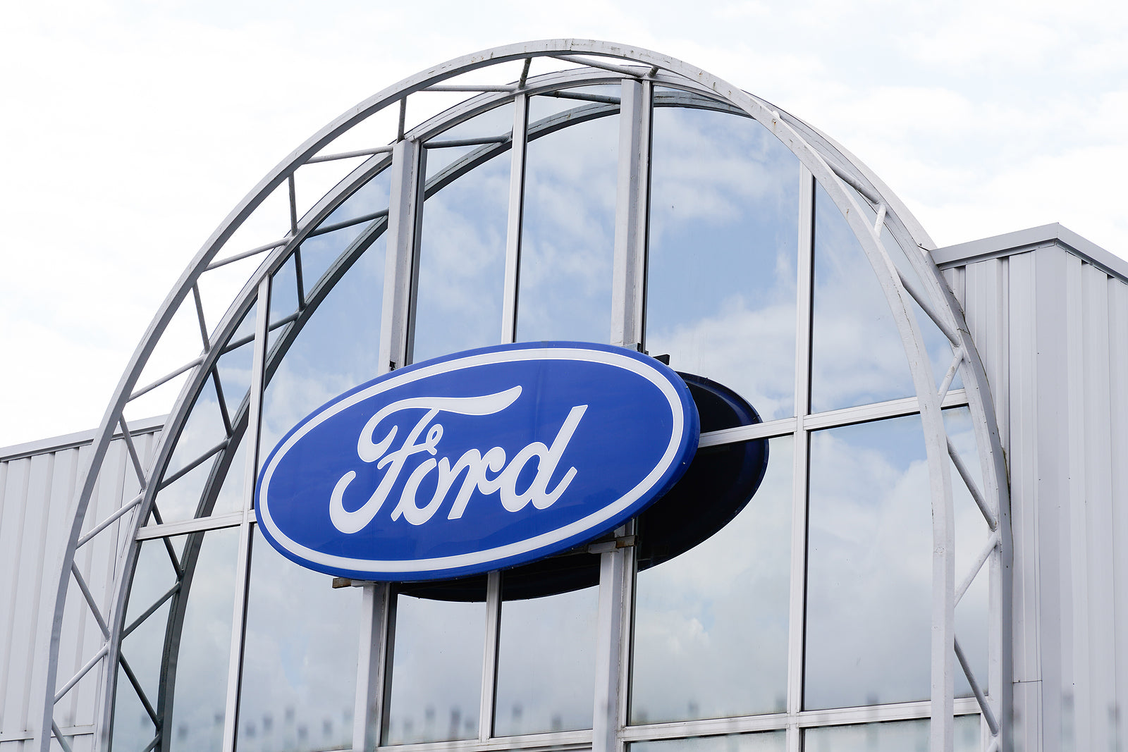 [EMEA] Ford plans further European job cuts
