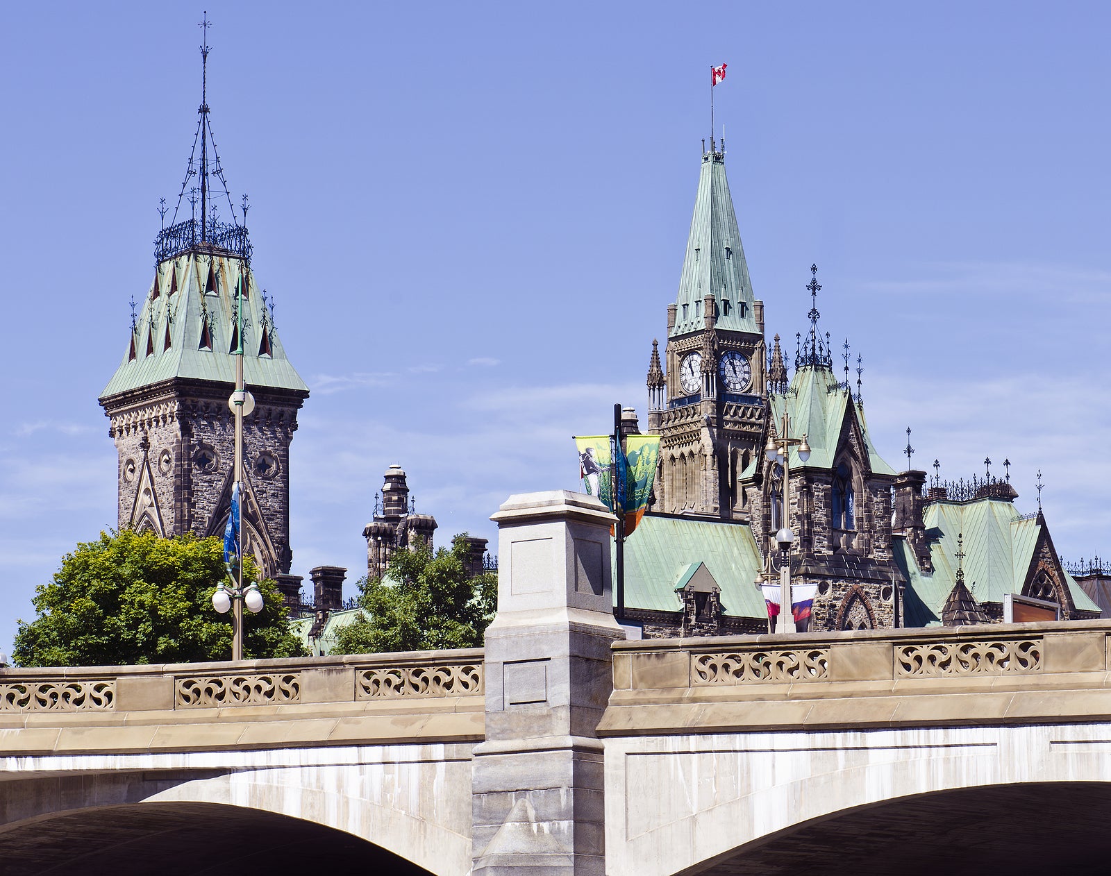 [Canada] $685 million owed to workers repaid by federal payroll system so far