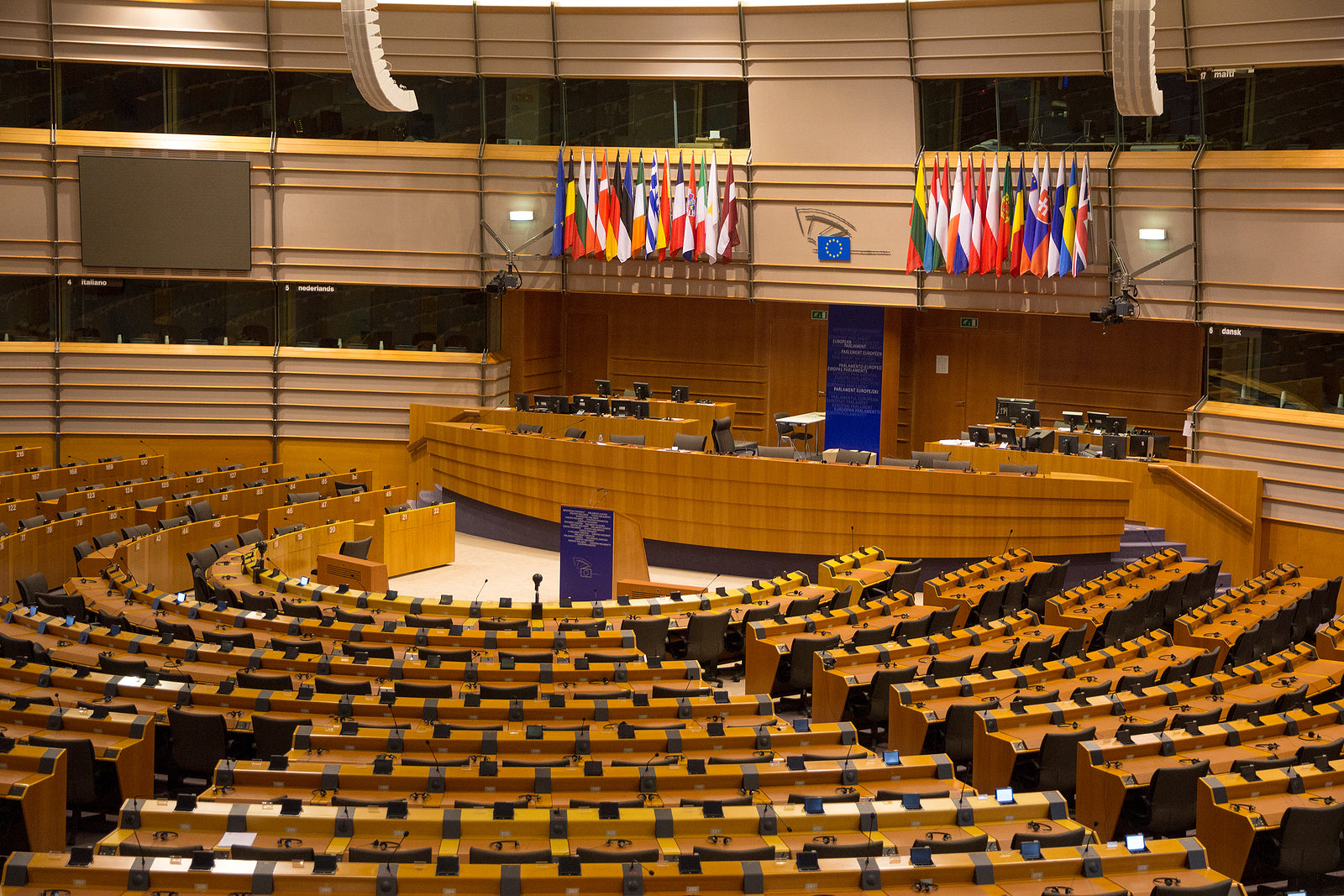 [EMEA] Law banning forced labour products passed by European Parliament