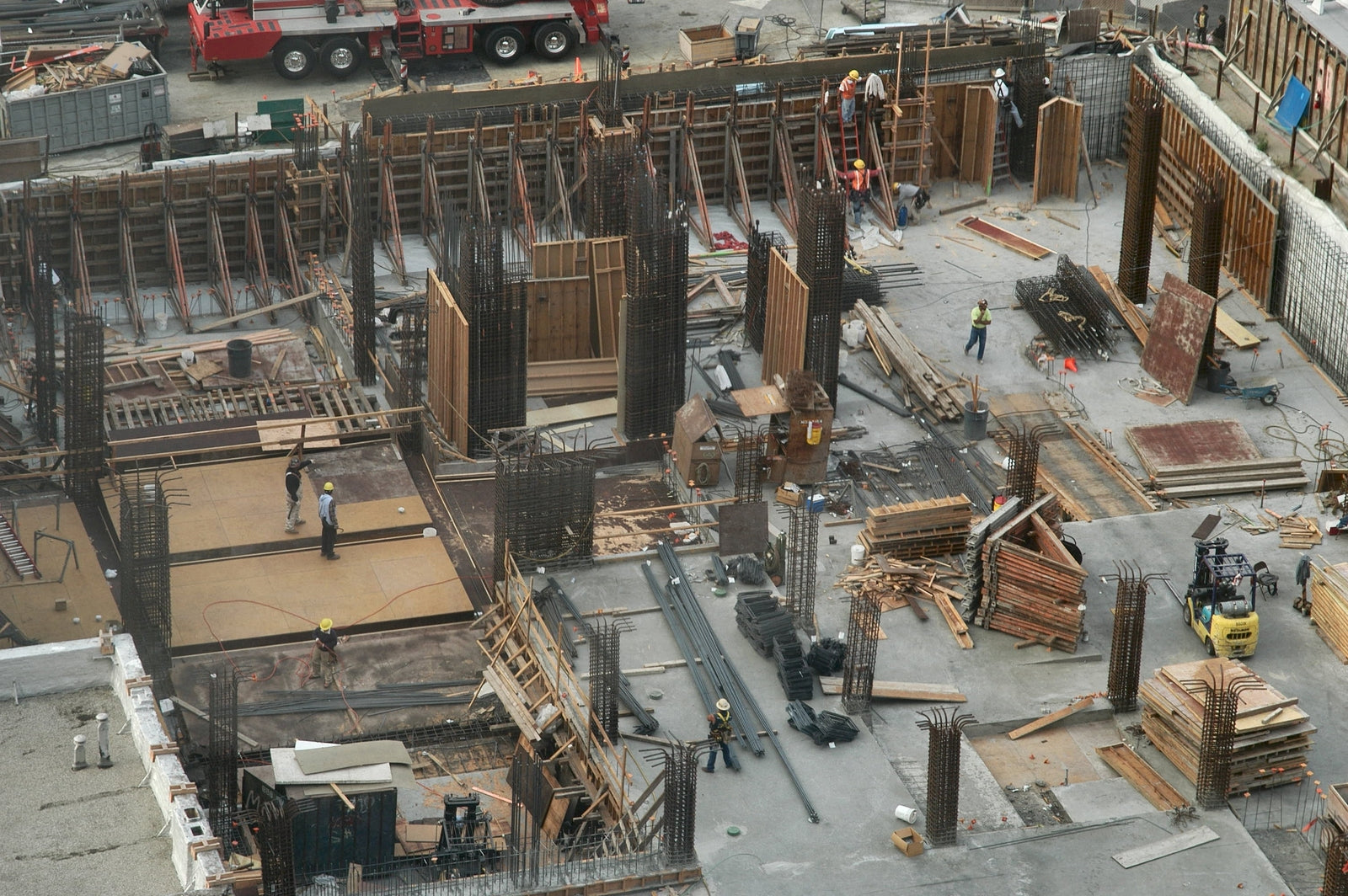 New York payroll processing and construction firms charged with wage theft