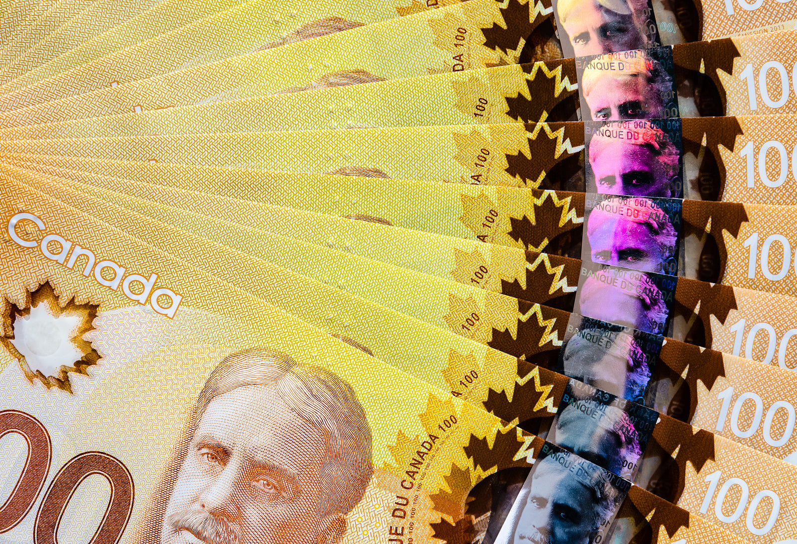 [Canada] 200% surge in number of federal employees earning over $150k