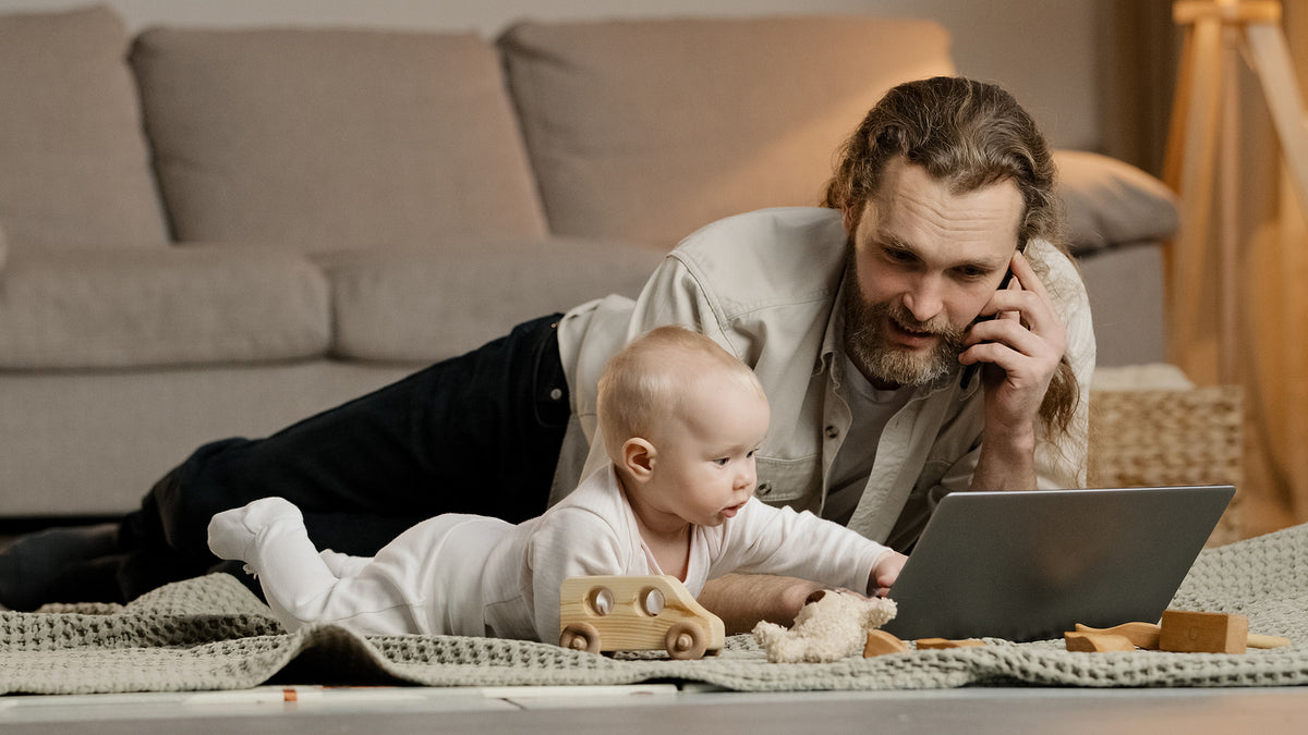 [UK] NatWest’s male bankers granted a year off for fatherhood