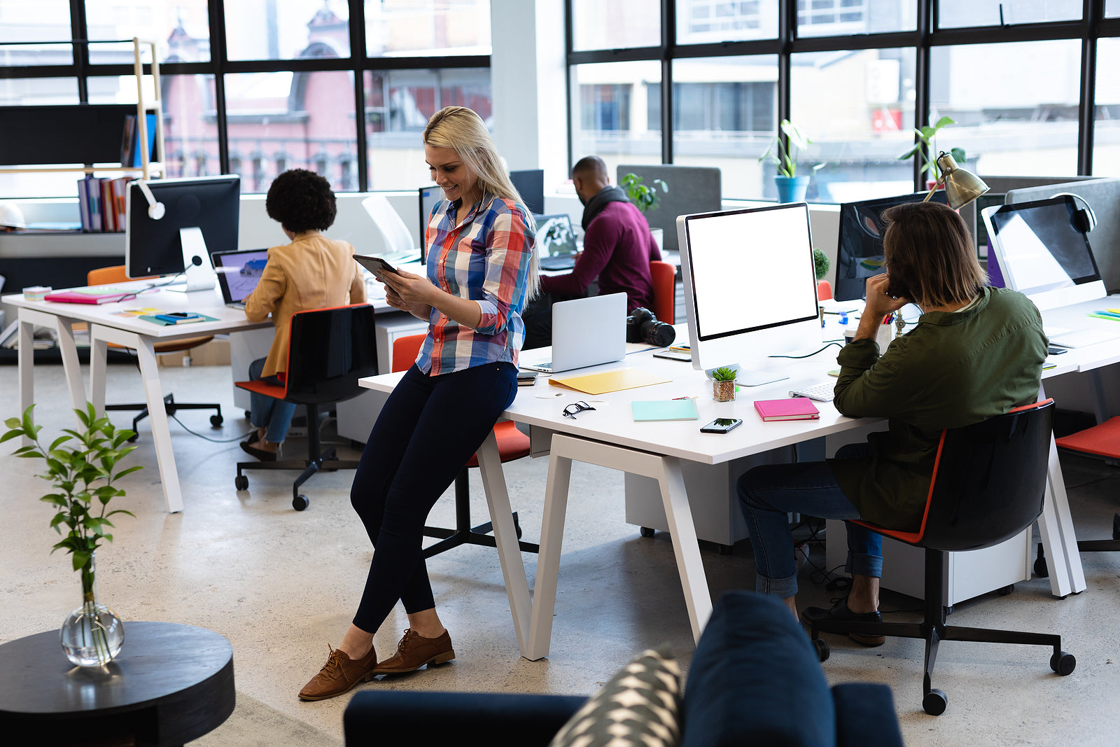 [UK] Firms urged to publish salaries to boost recruitment of women