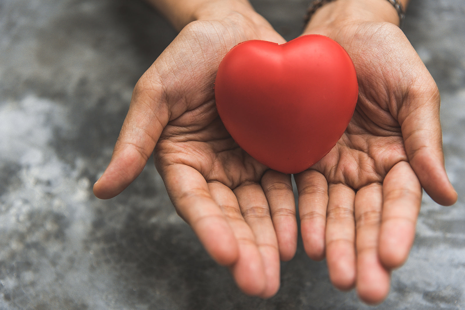 [Global] Uptick in romance scams as Valentine’s Day approaches