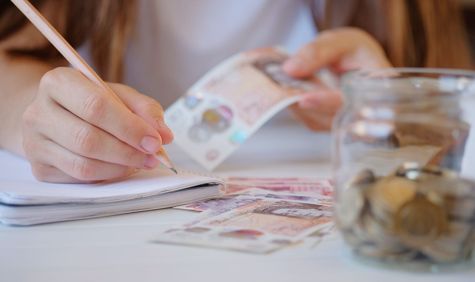 [UK] Median pay awards at lowest since 2021