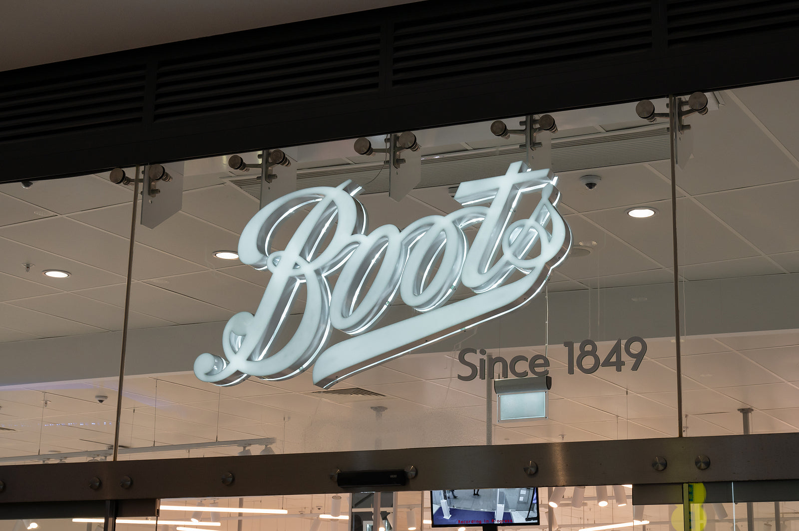 [UK and Ireland] Zellis announces renewals of managed payroll and HR services with Boots