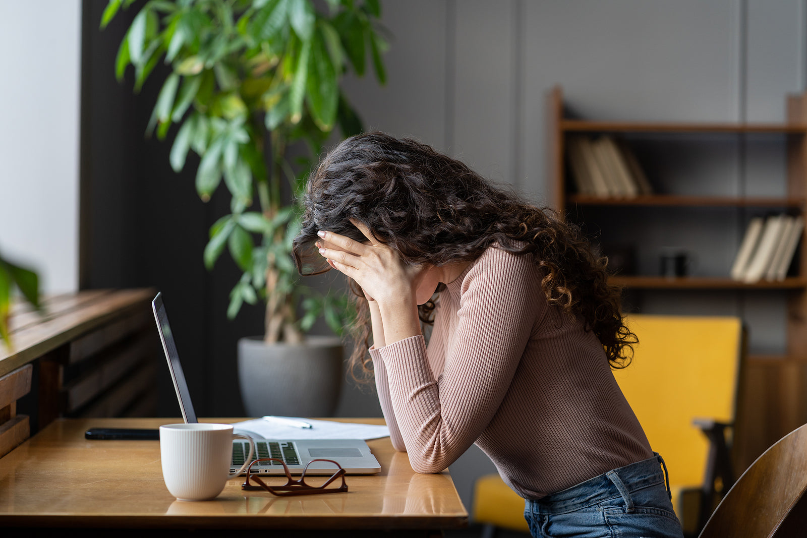 [UK] Biggest drop in workers’ real pay since 2013