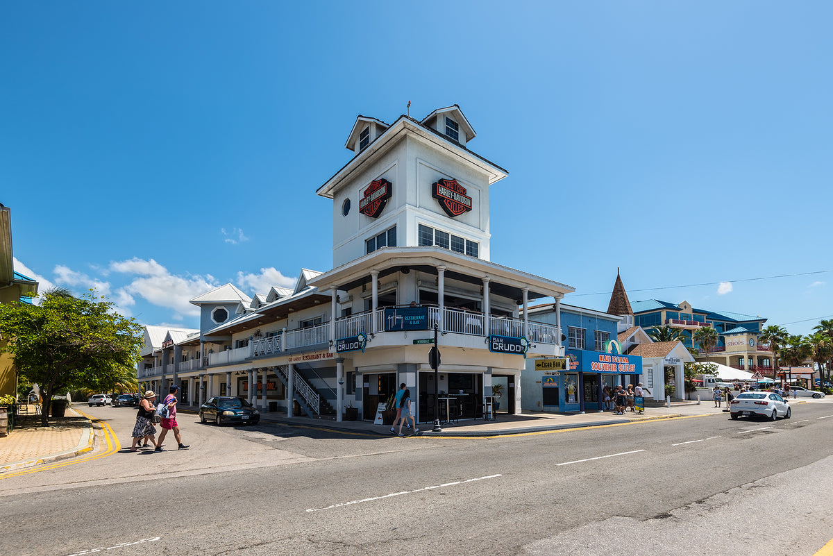 [Cayman] Pandemic leaves minimum wage review incomplete
