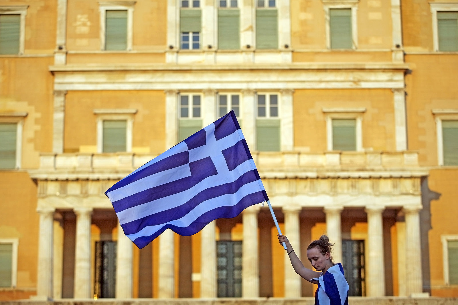 [Greece] Thousands march in Athens to protest labour law changes