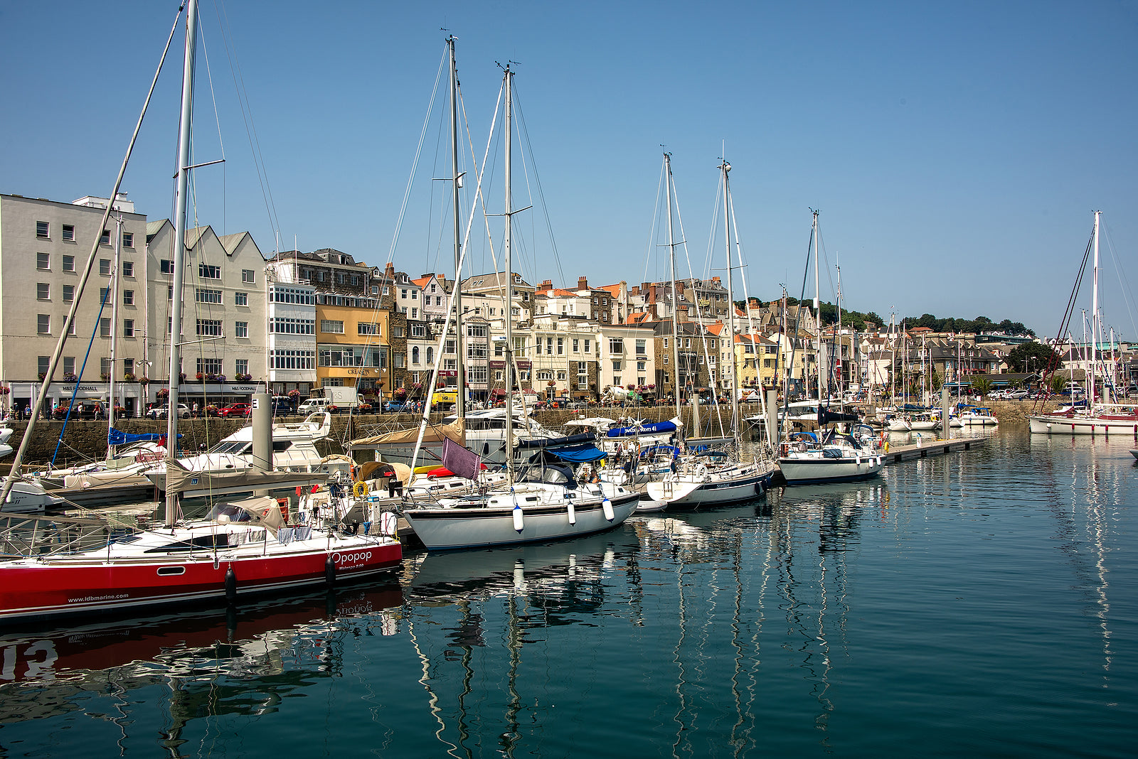 [Guernsey] Co-funded payroll scheme set to end in September