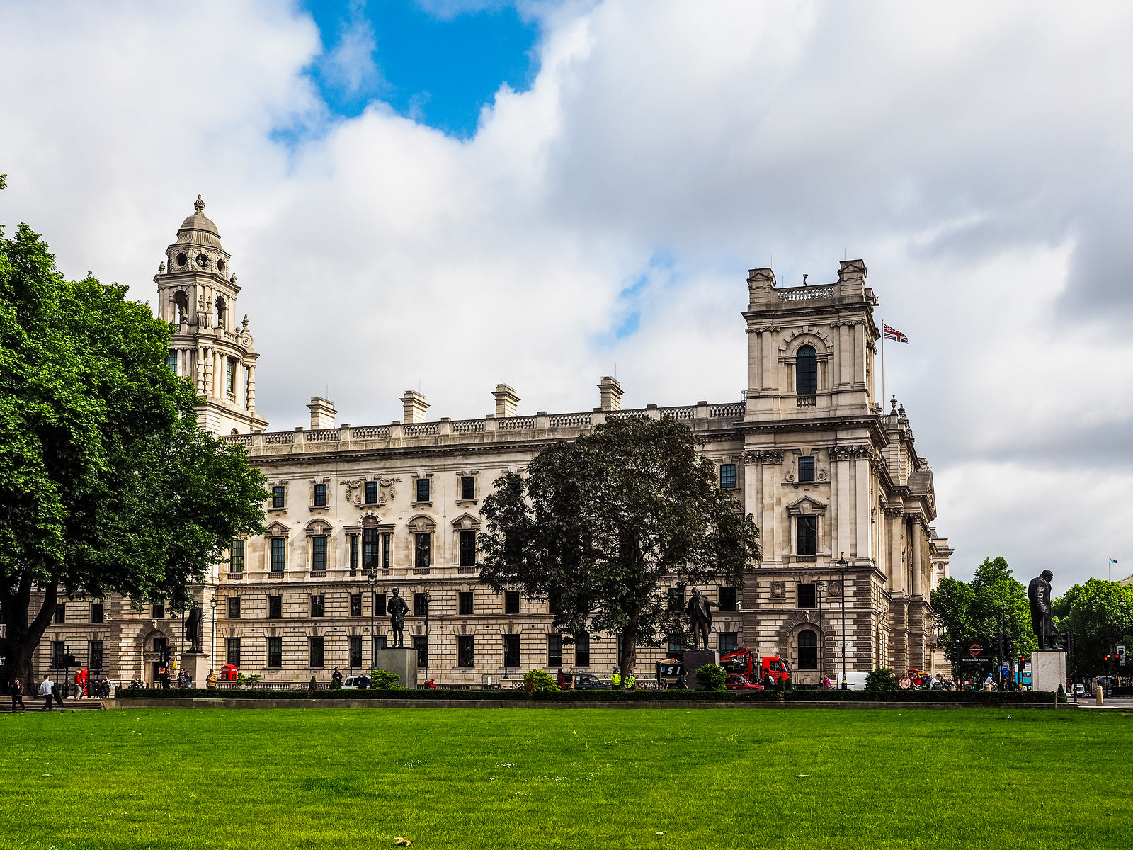 HMRC powers to tackle tax avoidance and evasion slammed as ‘too broad’