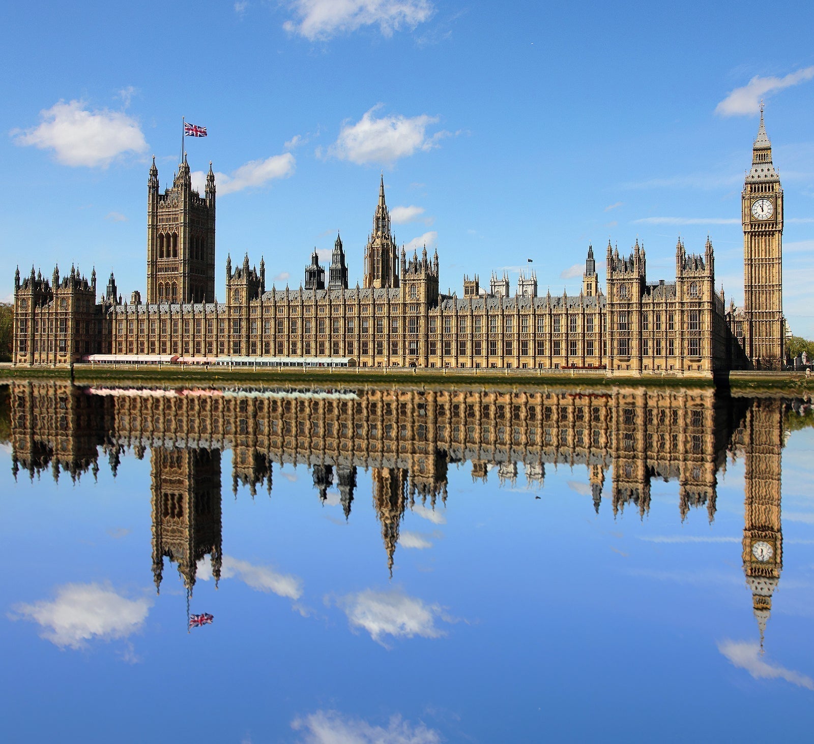 [UK] Commons rejects salary sacrifice cap change and exemptions