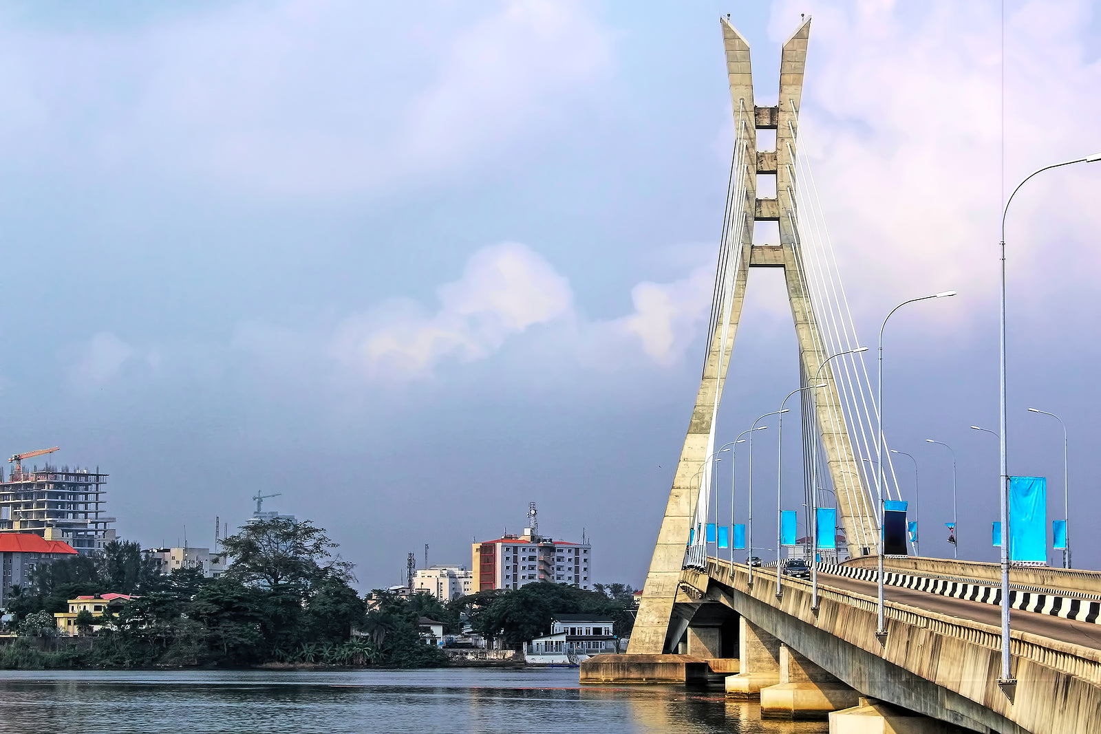 [Nigeria] Multiple entries of more than 1,000 names on government payroll