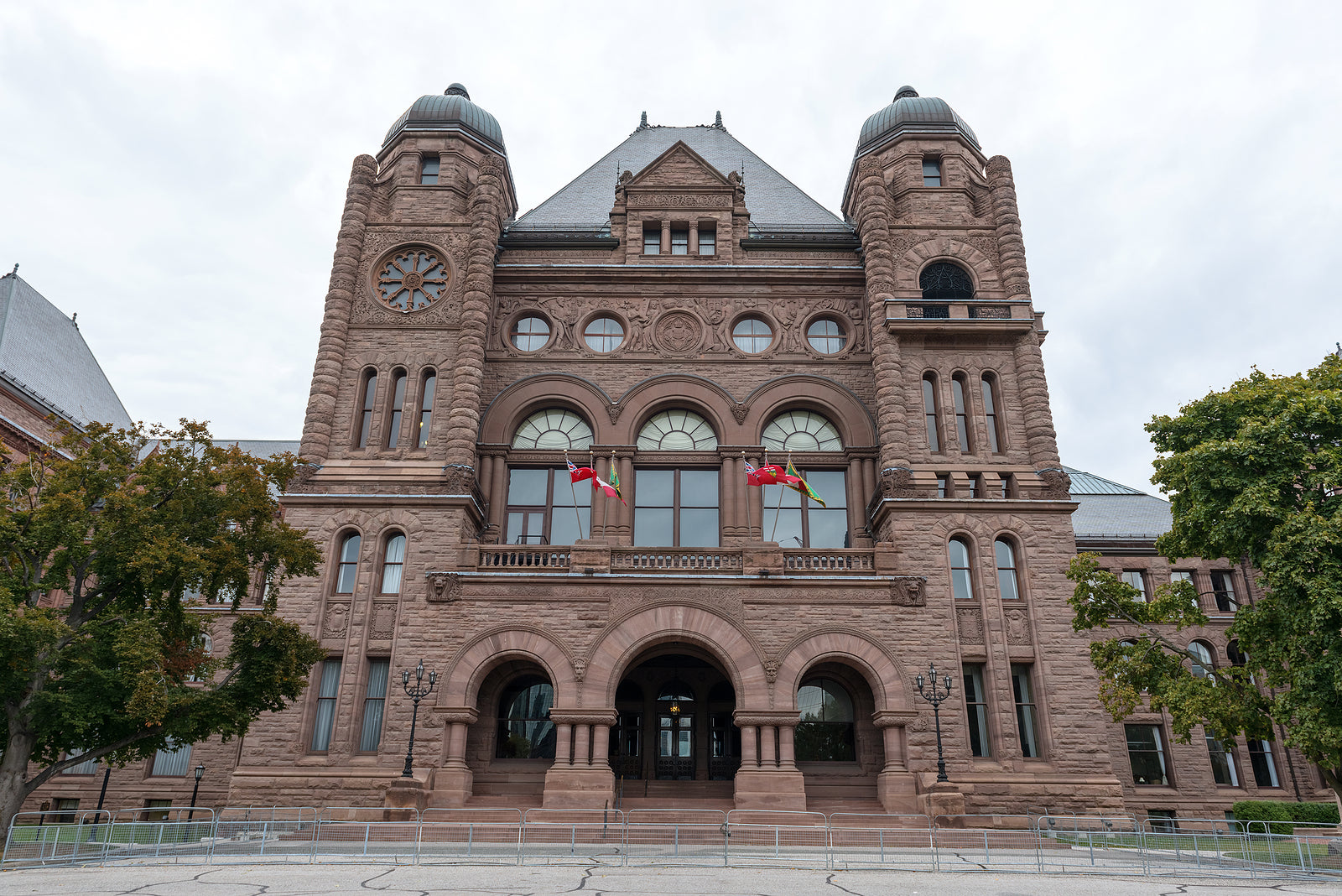 [Canada] Union claims company owes workers $10m termination and severance pay