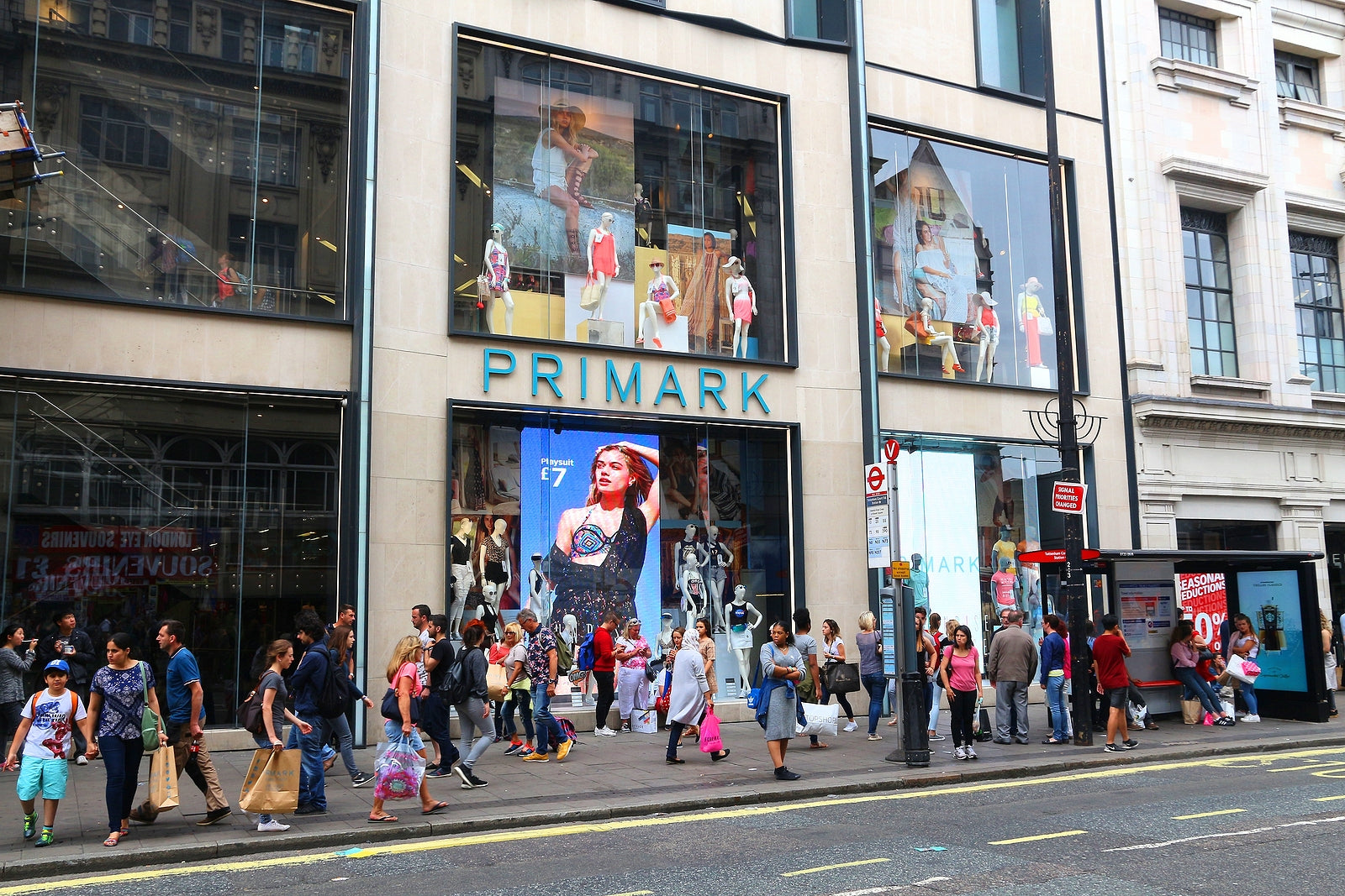 [UK] Primark introduces cost of living wage uplifts across all stores