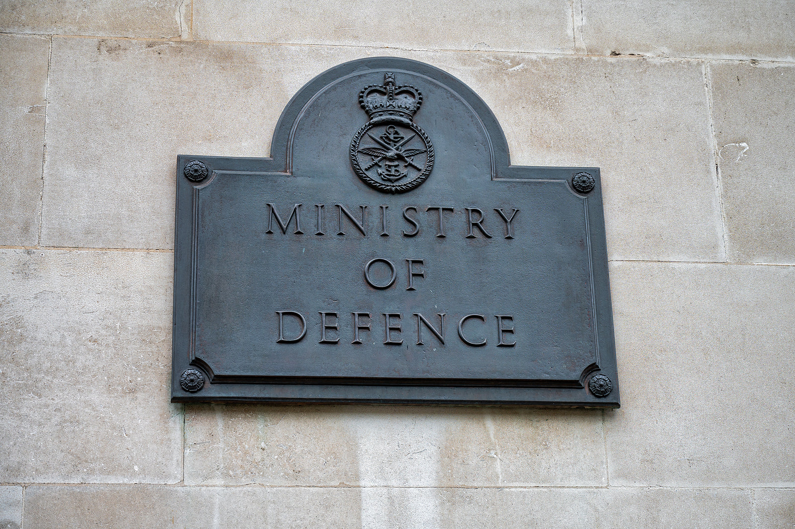 [UK] Ministry of Defence payroll move to Oracle Cloud drags on
