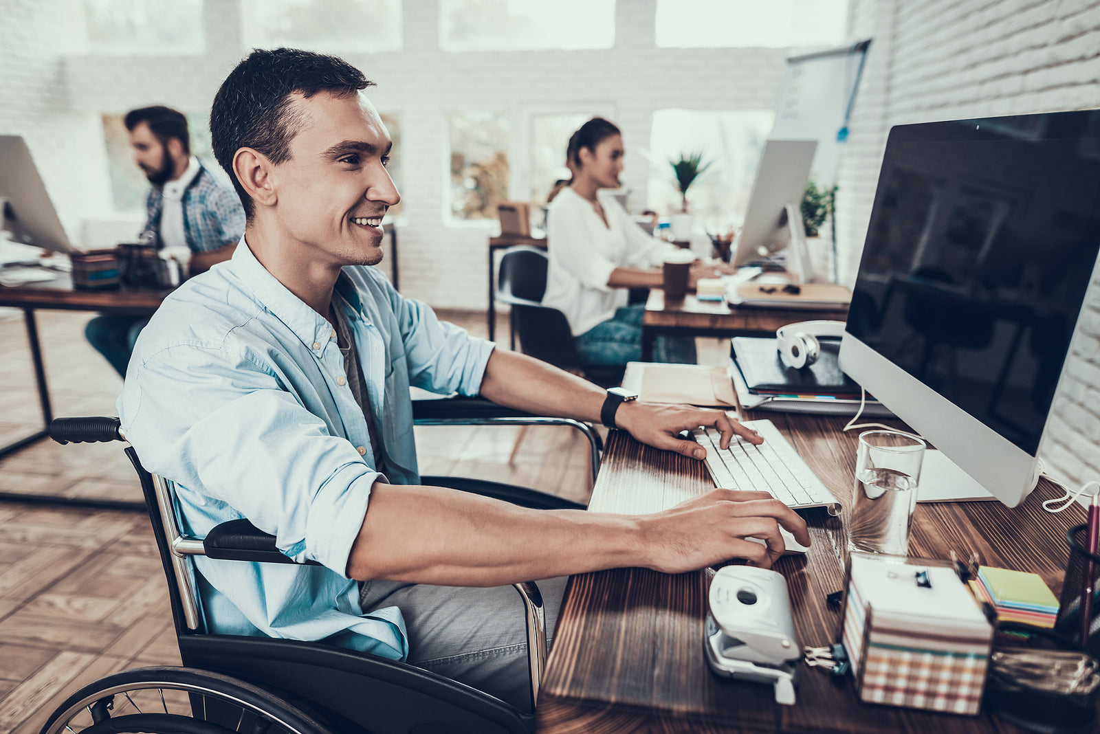 [UK] Government pauses plans to let workers sue over race and disability pay gaps