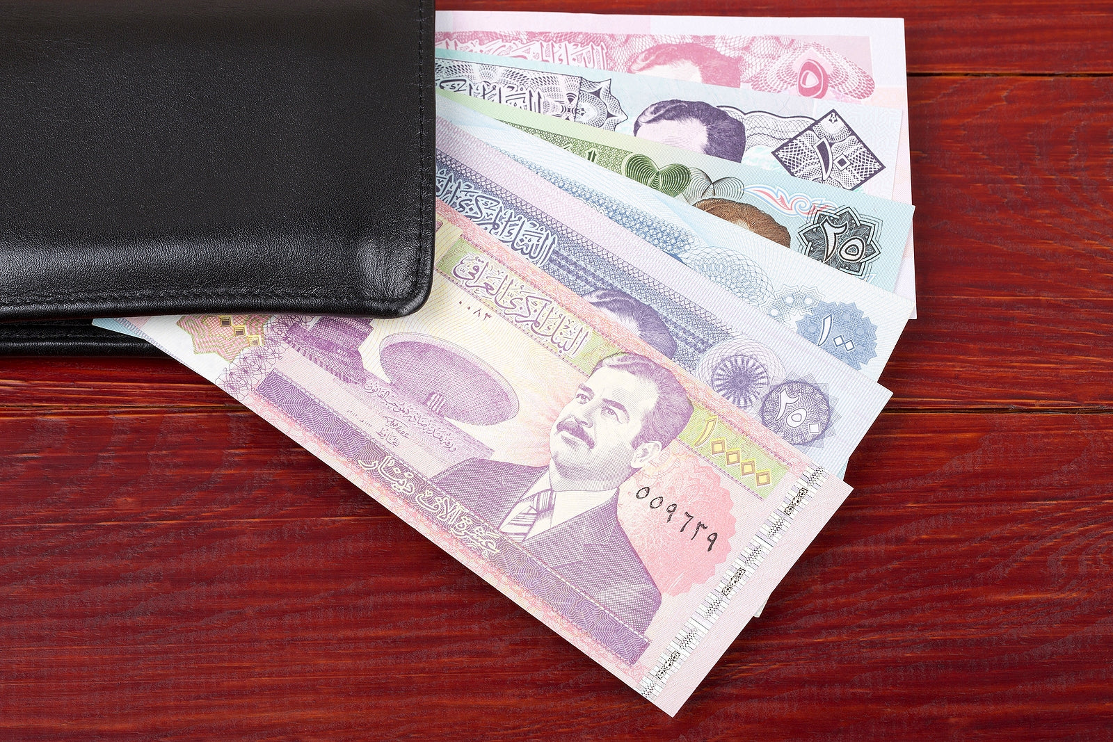 [Iraq] State bank starts paying PMF salaries after delays from financial channel disruptions