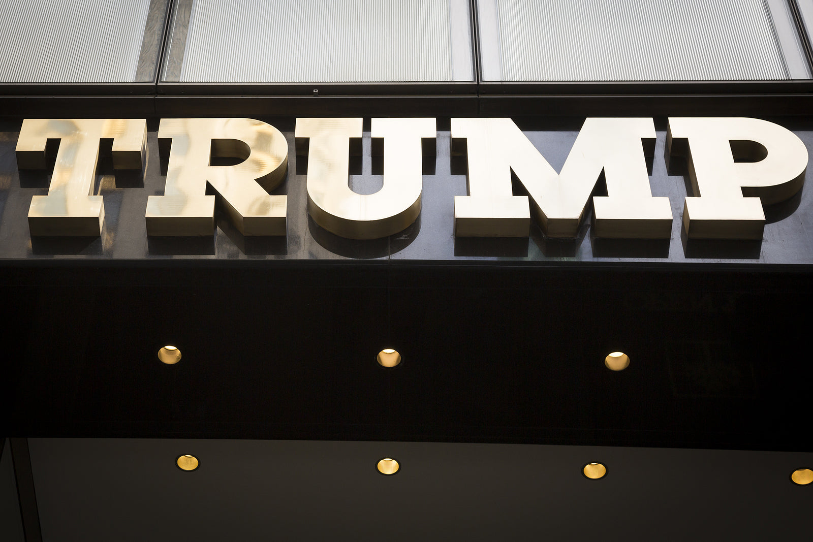 [US] Trump Organization found guilty of tax fraud on all counts