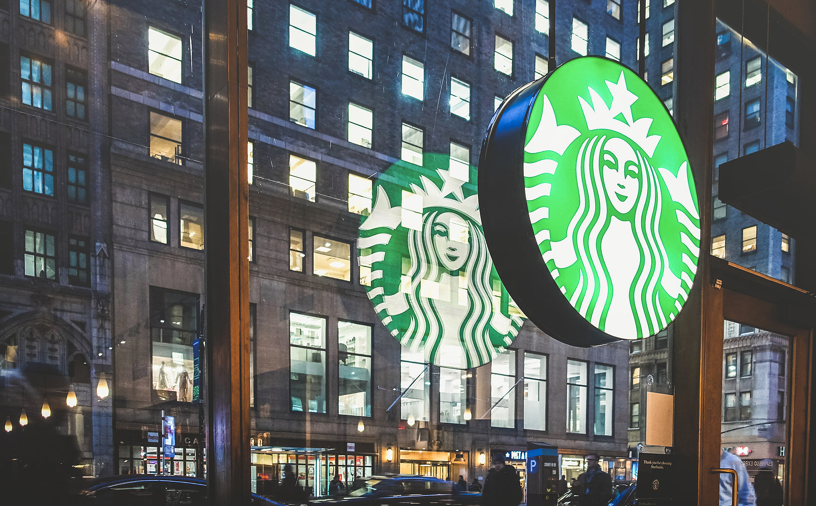 [US] Union claims Starbucks retaliating by illegally closing cafe