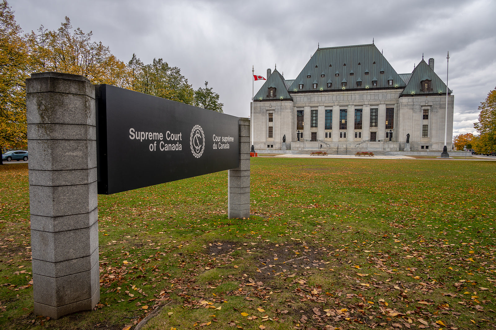 [Canada] Cap on public sector workers’ wages found ‘unconstitutional’