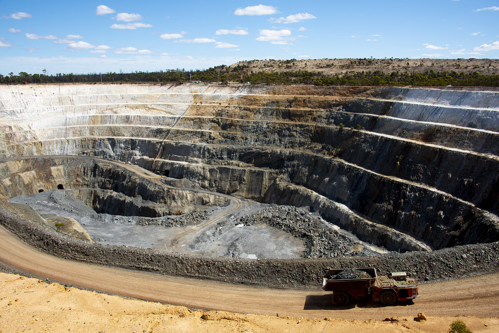 [Australia] No takers for $150k mining industry jobs with no experience necessary