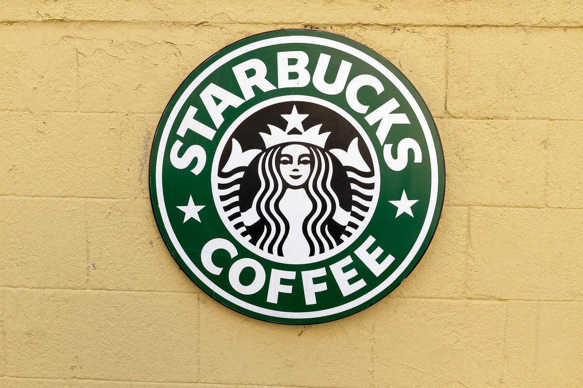 [US] Starbucks raises wages for majority of staff