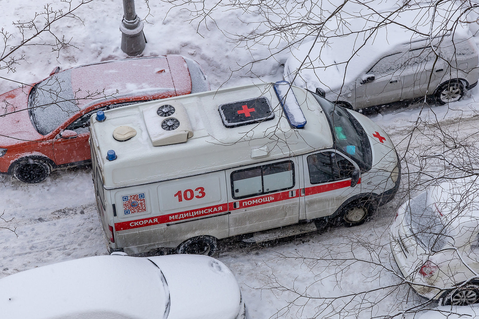 [Russia] Ambulance drivers in Moscow appeal against low wages