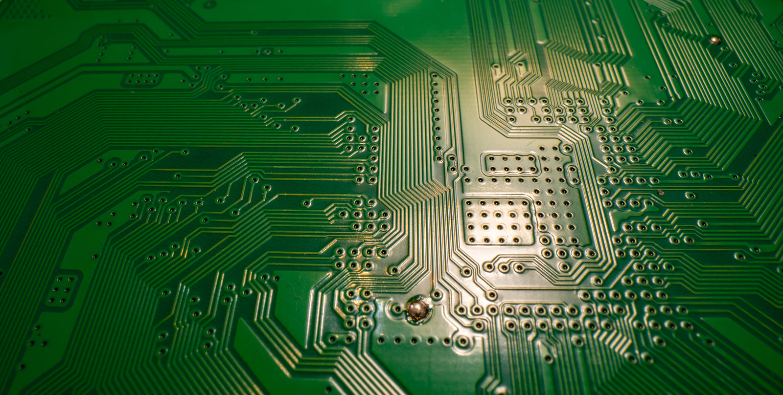 [China] $143 billion support package for domestic chip firms