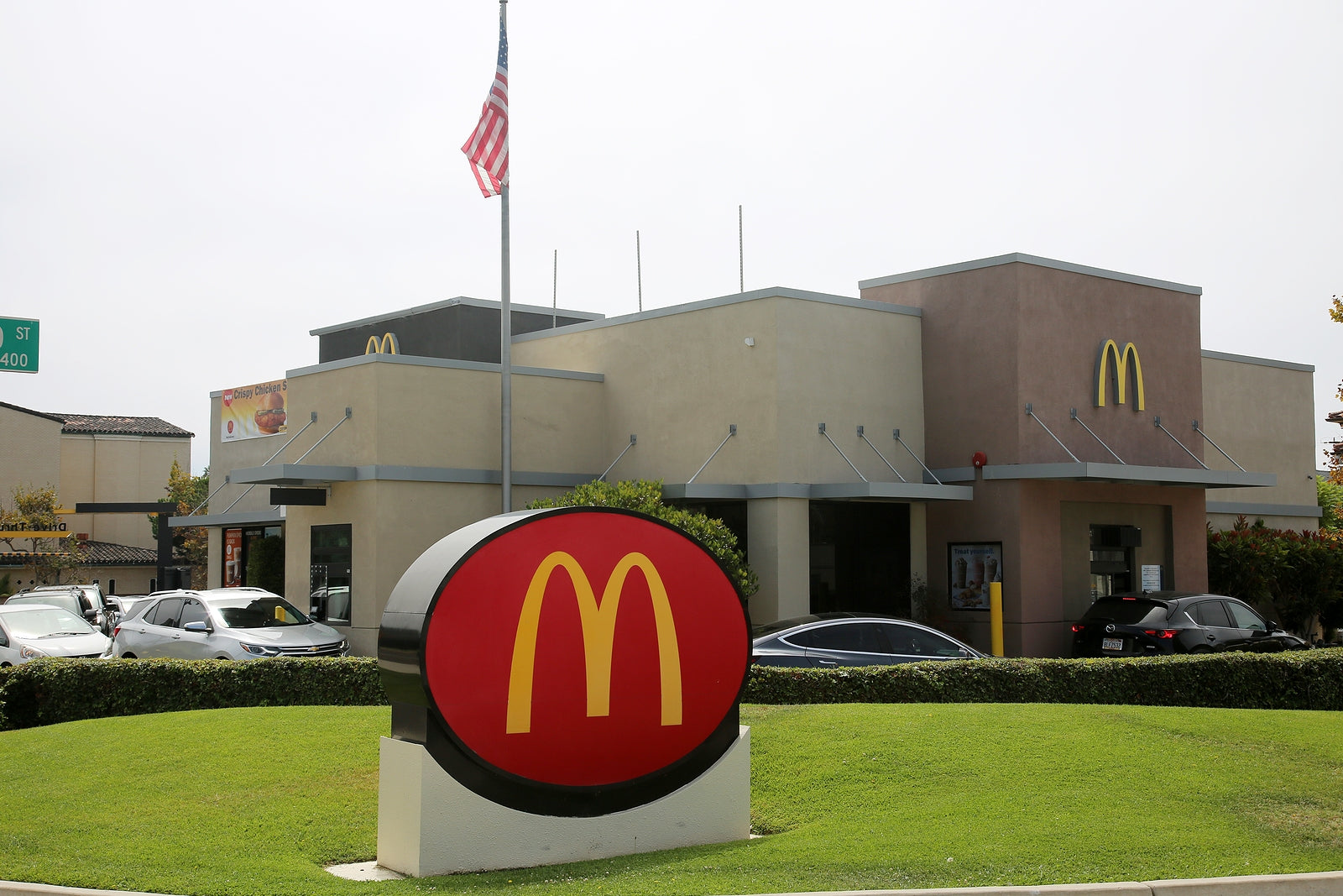 [US] New law could raise fast food minimum wage to $22