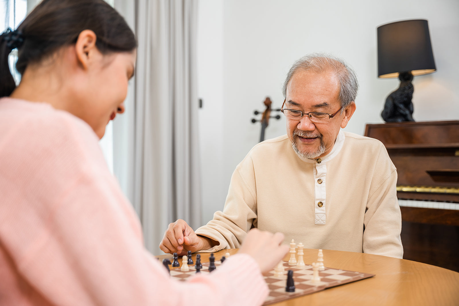 [US] Family caregiver status added to California’s prohibited discrimination code
