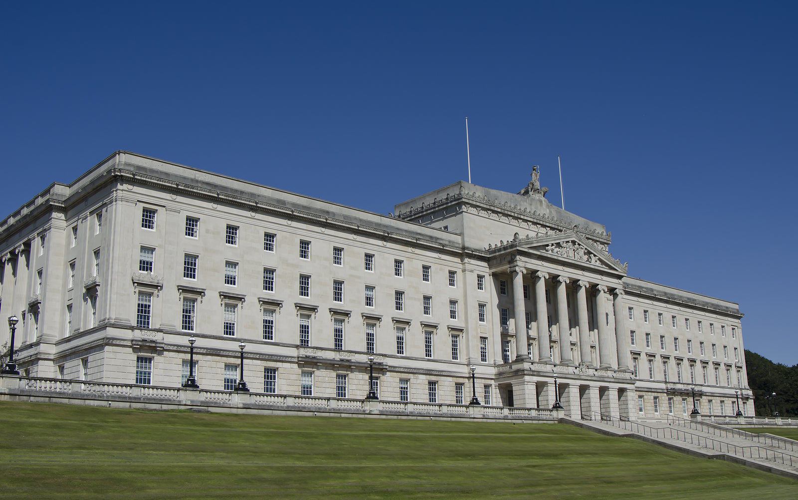 [Ireland] New Sinn Féin legislation bans accent discrimination at work