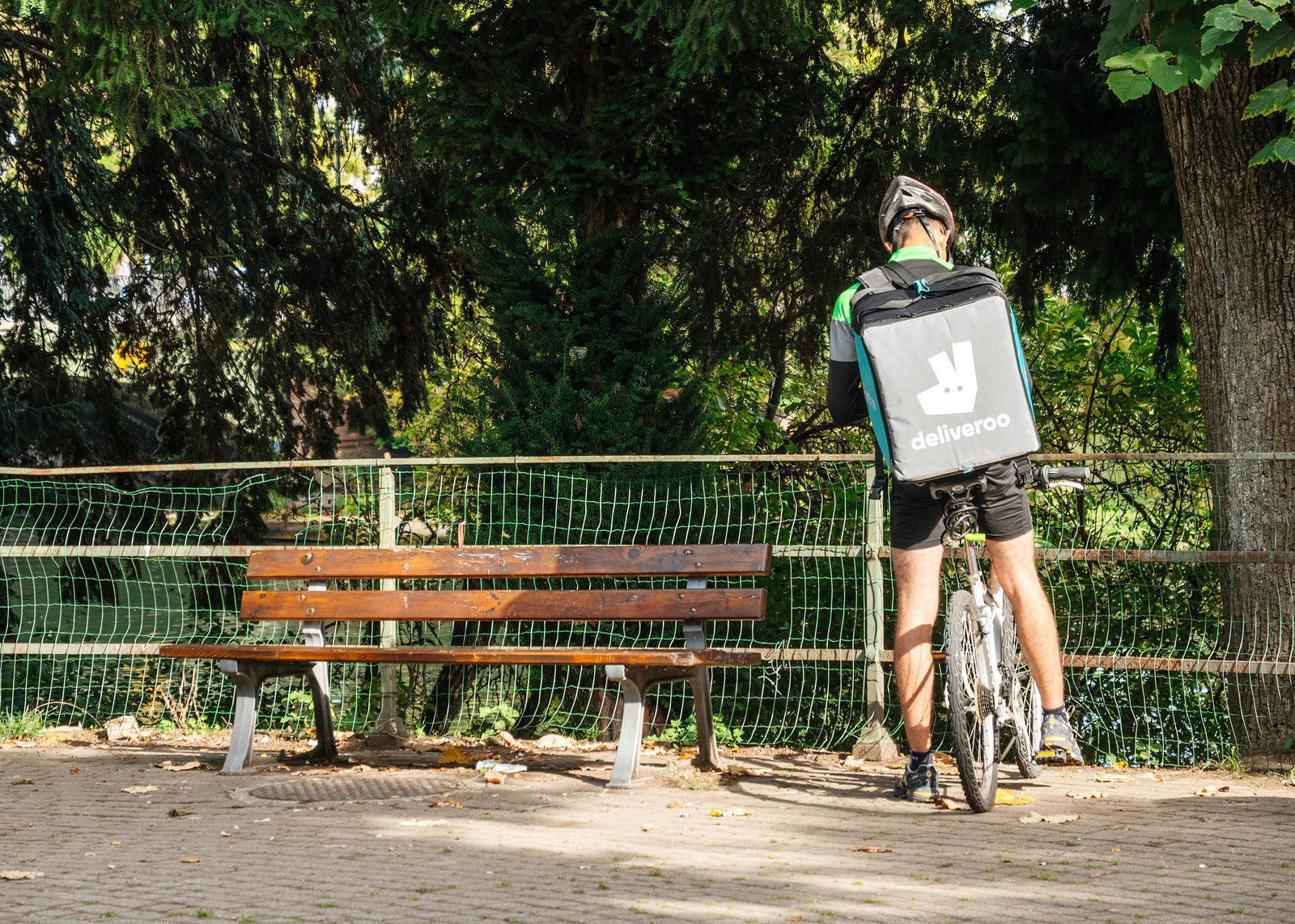 [France] Deliveroo found guilty in ‘undeclared work’ lawsuit