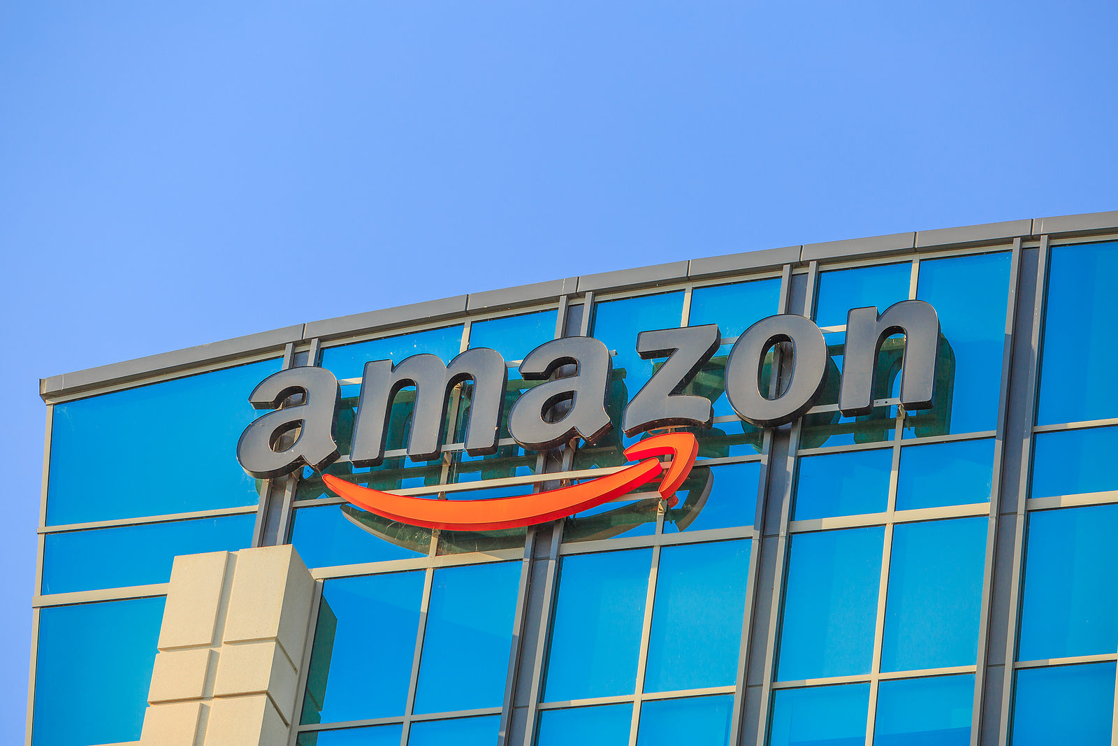 [US] Amazon clashes with corporate employees who became activists