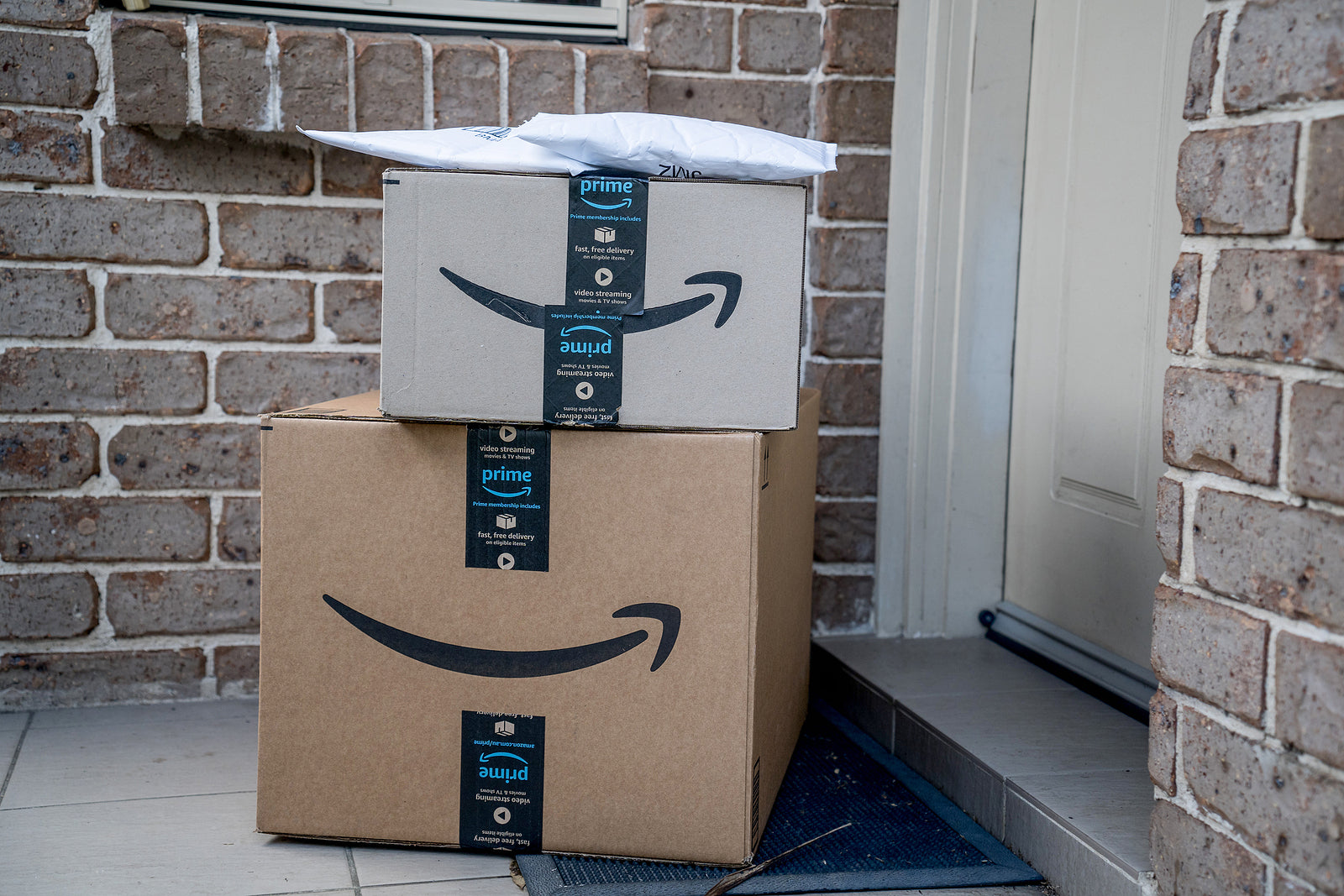 [UK] Amazon workers announce 3-day strike during Prime Day event
