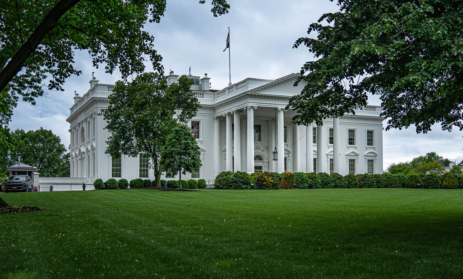 [US] Leading AI companies make ‘voluntary’ safety commitments at the White House