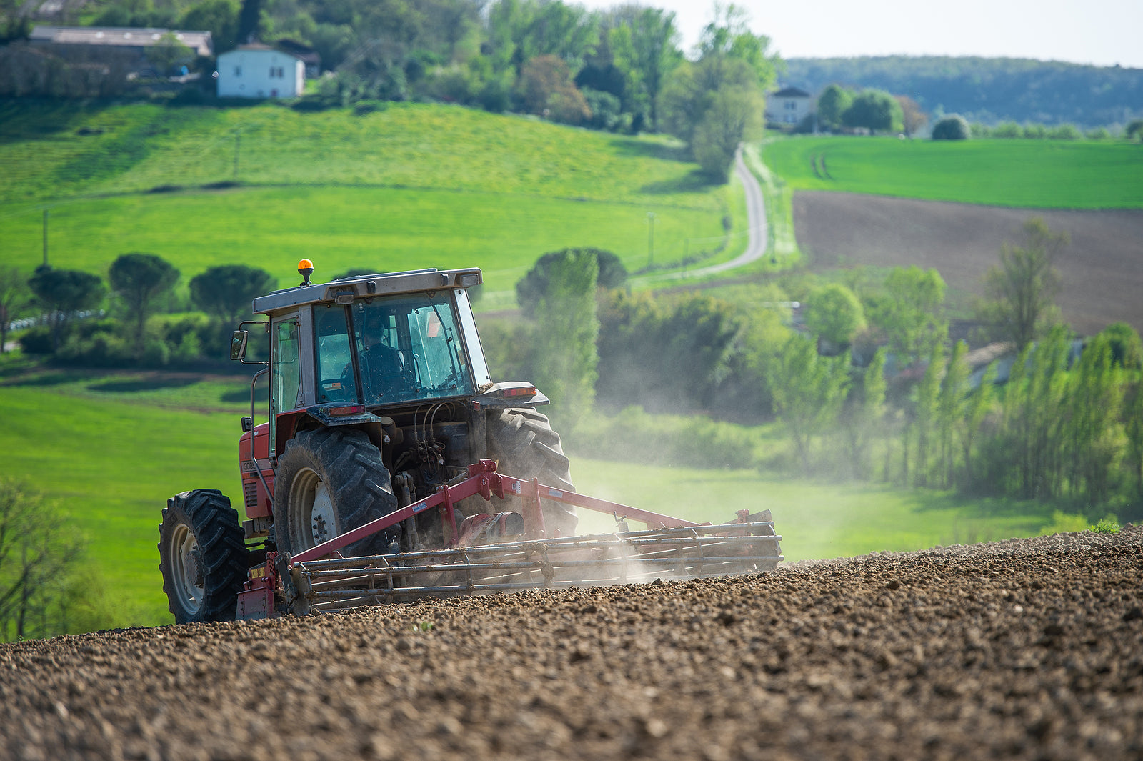 [France] Farmer protests move closer to the capital