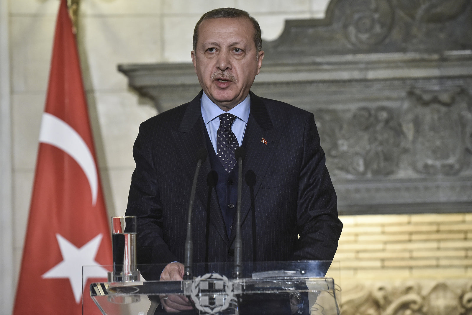 [Turkey] 45% public worker pay hike just days before election