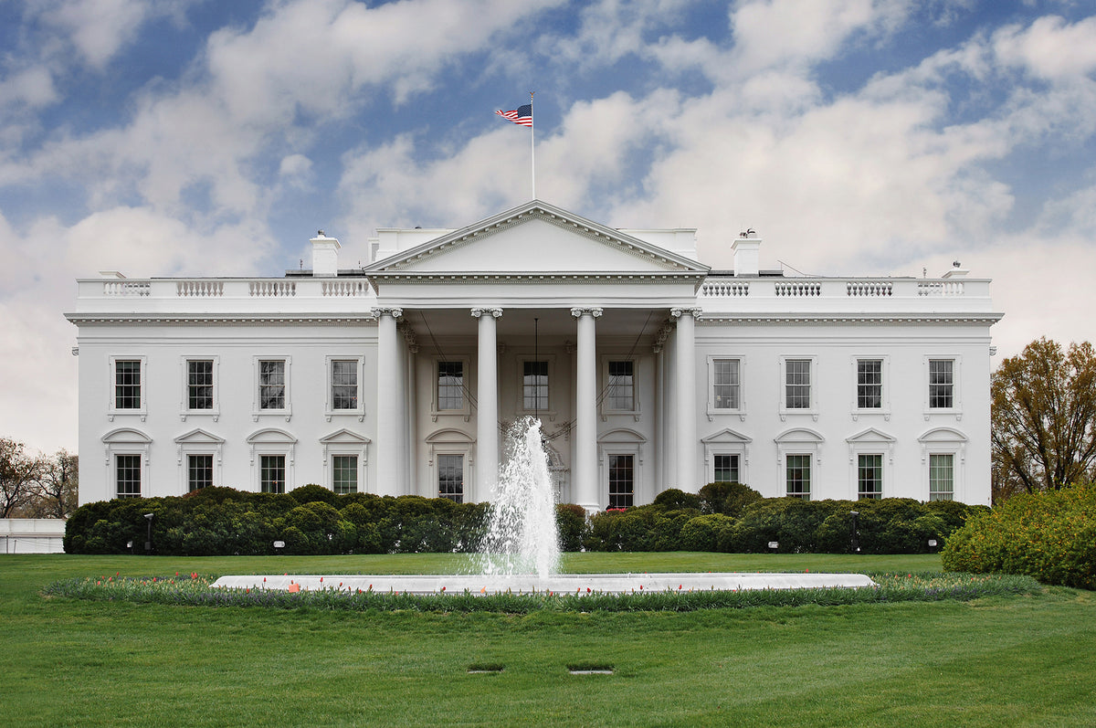 [US] White House limits federal contractors use of foreign workers
